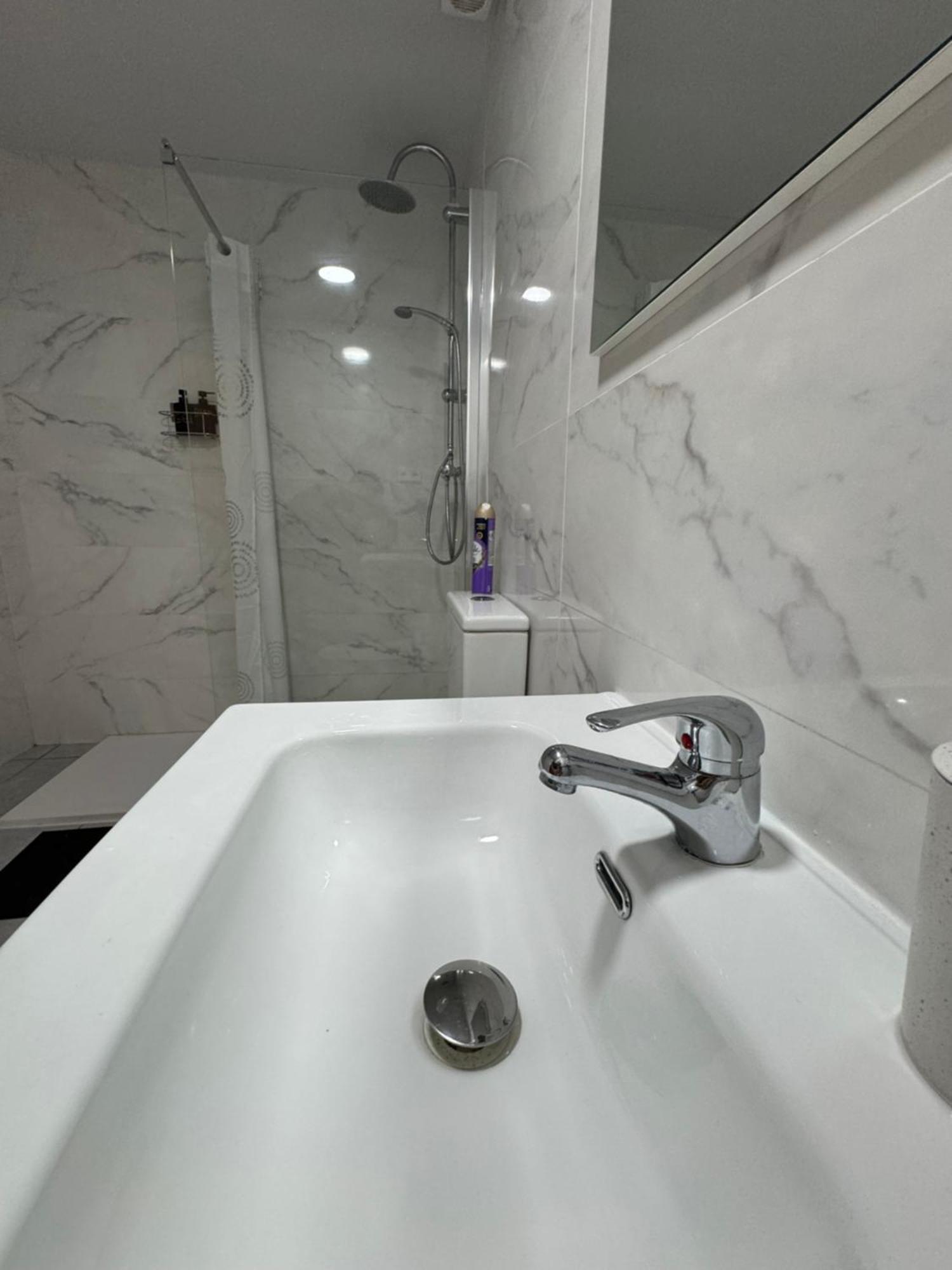 Апартаменты Habitacion Para Tu Estadia Corta En Bcn Барселона Экстерьер фото
